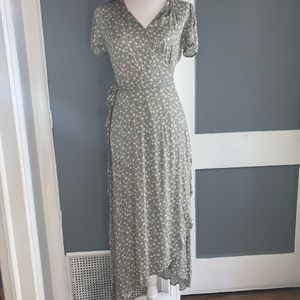 Universal thread wrap dress